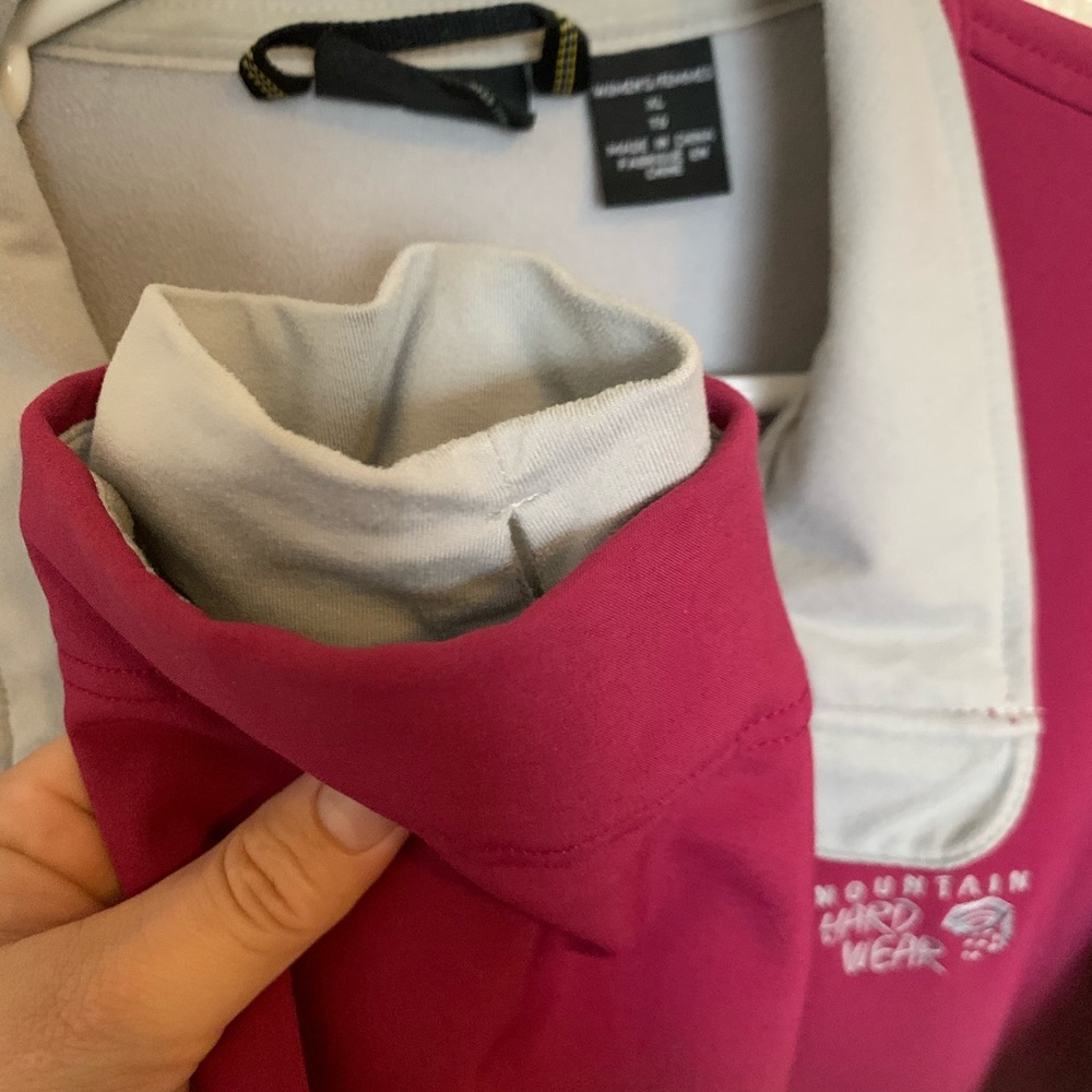 Mountain Hardware Soft Shell Jacket - image 5